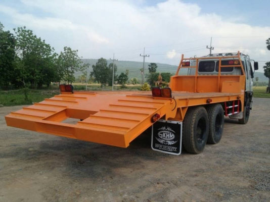 เทนเลอร์บรรทุกแบคโฮ 2 เพลาHINO  3H  195 แรงราคา980,000 098-538-6074 090-772-3710