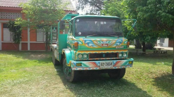 HINO KT 725 2 เพลาสวยพร้อมใช้ราคา550,000 090-772-3710 098-539-6074 HINO KT 725 2 เพลาสวยพร้อมใช้ราคา550,000 090-772-3710 098-539-6074