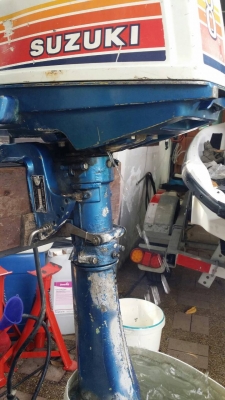 ขายเครื่อง Suzuki 8 HP หางยาว 21 นิ้วติดเครื่องเดินเบานิ่ง