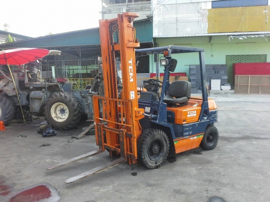 TCM FD25 Z3ขนาด2.5ตัน เสาสูง4เมตร เกียร์ออร์โต้ เครื่องยนต์ดีเซลC240 รถญี่ปุ่นแท้นำเข้า พร้อมใช้ รับประกันเครื่องเกียร์6เดือน ราคาต่อรองได้0816161541