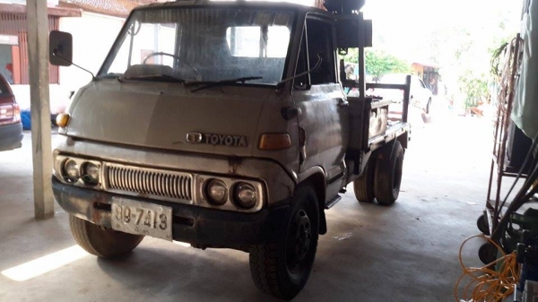 ขายรถหกล้อ TOYOTA เครื่อง 85