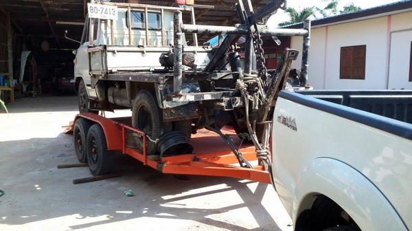 ขายรถหกล้อ TOYOTA เครื่อง 85 ขายรถหกล้อ TOYOTA เครื่อง 85