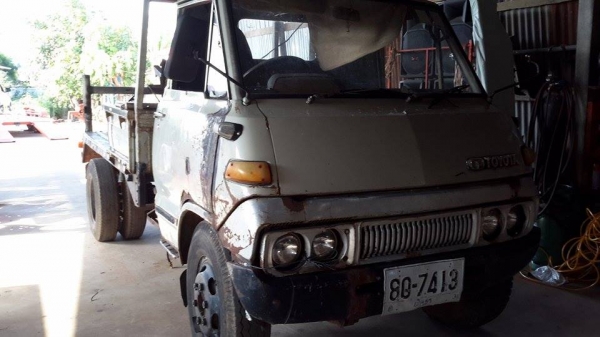 ขายรถหกล้อ TOYOTA เครื่อง 85 ขายรถหกล้อ TOYOTA เครื่อง 85