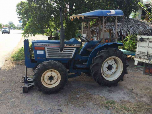 ขายครับ Iseki TL2300 4WD พร้อมใบดันหน้าสวยๆครับ