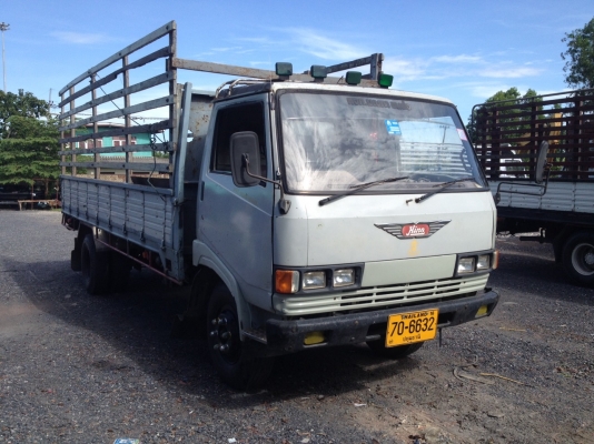 ฮีโน่ 6 ล้อ KM 779 เครื่อง 117 แรง