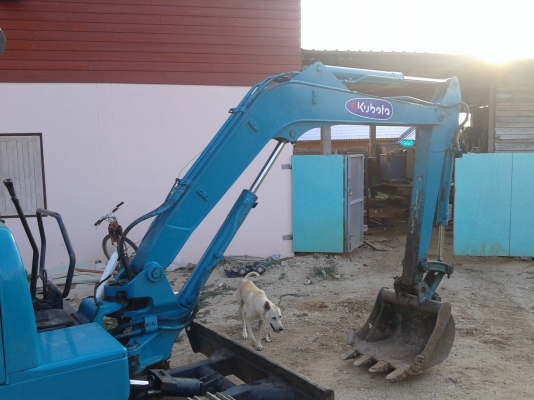 ขาย kubota k 035 รถ 3ตัันครึ่ง คอนโทนน้ำมันปั้มนิ้วแทรคเหล็กไหม่