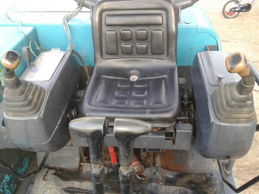 ขาย kubota k 035 รถ 3ตัันครึ่ง คอนโทนน้ำมันปั้มนิ้วแทรคเหล็กไหม่