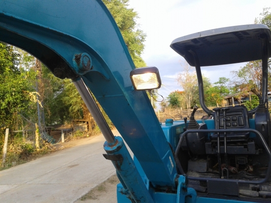 ขาย kubota k 035 รถ 3ตัันครึ่ง คอนโทนน้ำมันปั้มนิ้วแทรคเหล็กไหม่