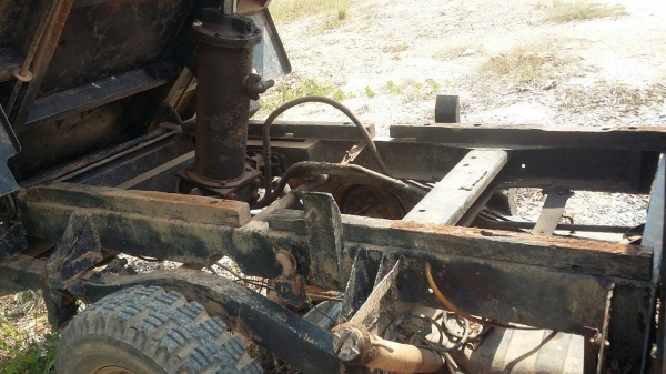 ขายรถกระบะยกดัมพ์ NISSAN SD22 ยกดัมพ์เกียร์ฝาก ราคา 100000