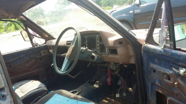 ขายรถกระบะยกดัมพ์ NISSAN SD22 ยกดัมพ์เกียร์ฝาก ราคา 100000