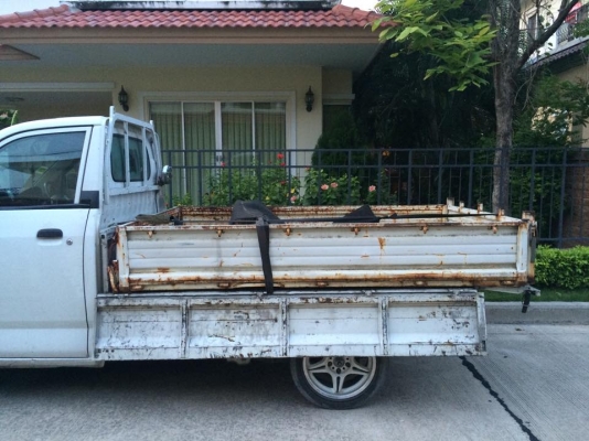 ขายกะบะลอย เปิด3ด้าน กว้าง1.64เมตร ยาว 2.45 เมตร เก่าญี่ปุ่น มีคราบสนิม แต่ไม่ผุนะครับ ทำสีใหม่ใช้งานได้อีกนานครับ  สนใจดูของพระราม2