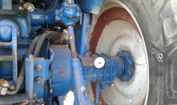 ขายรถไถฟอด8210 ขายรถไถฟอด8210