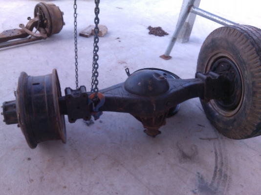 ขายเพลา 6 ล้อ 115  หน้า,หลัง 6น็อตยาง8.25. 6เส้นกะทะ6ใบสวยๆคับท่านกำลังมองหาช่างล่าง6น็อตพร้อมยางต้องชุดนี้เลยคับพร้อมใช้