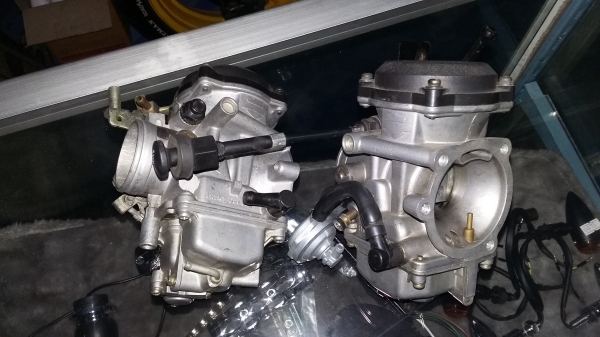 ขายด่วน คาร์บู HD 2 ลูก 4000 บาท