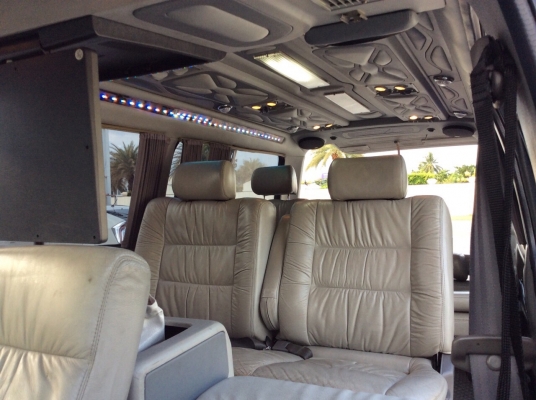 รถตู้เกียร์ พรีจีโอ ปี03 เครื่องดีเซล 2.7 เกียร์ธรรมดา เพาเวอร์ กระจกไฟฟ้า เซนทรัลล็อก ภายในแต่งVIP ทั้งคัน เครื่องเสียงพร้อมจอ21"ดูหนังฟังเพลงได้เลย แอร์หน้าแอร์ราวหลัง เบาะหนังสามแถวปรับหมันได้ ภายในสวยๆ ม่านรอบคัน ตัวถังบางเดิมสวยๆสีเงาบางสวยมาก แ รถตู้เกียร์ พรีจีโอ ปี03 เครื่องดีเซล 2.7 เกียร์ธรรมดา เพาเวอร์ กระจกไฟฟ้า เซนทรัลล็อก ภายในแต่งVIP ทั้งคัน เครื่องเสียงพร้อมจอ21"ดูหนังฟังเพลงได้เลย แอร์หน้าแอร์ราวหลัง เบาะหนังสามแถวปรับหมันได้ ภายในสวยๆ ม่านรอบคัน ตัวถังบางเดิมสวยๆสีเงาบางสวยมาก แ