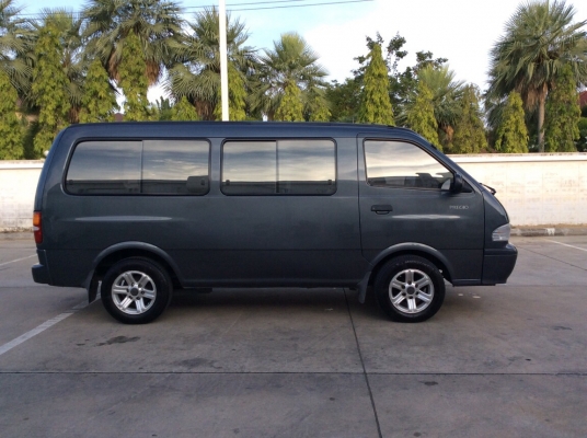 รถตู้เกียร์ พรีจีโอ ปี03 เครื่องดีเซล 2.7 เกียร์ธรรมดา เพาเวอร์ กระจกไฟฟ้า เซนทรัลล็อก ภายในแต่งVIP ทั้งคัน เครื่องเสียงพร้อมจอ21"ดูหนังฟังเพลงได้เลย แอร์หน้าแอร์ราวหลัง เบาะหนังสามแถวปรับหมันได้ ภายในสวยๆ ม่านรอบคัน ตัวถังบางเดิมสวยๆสีเงาบางสวยมาก แ รถตู้เกียร์ พรีจีโอ ปี03 เครื่องดีเซล 2.7 เกียร์ธรรมดา เพาเวอร์ กระจกไฟฟ้า เซนทรัลล็อก ภายในแต่งVIP ทั้งคัน เครื่องเสียงพร้อมจอ21"ดูหนังฟังเพลงได้เลย แอร์หน้าแอร์ราวหลัง เบาะหนังสามแถวปรับหมันได้ ภายในสวยๆ ม่านรอบคัน ตัวถังบางเดิมสวยๆสีเงาบางสวยมาก แ