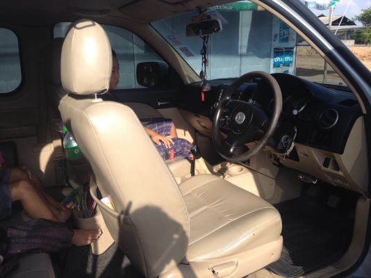 ขายรถสภาพดี เจ้าของขายเอง. สนใจโทร 081-5440293