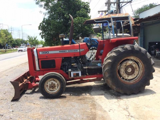 ขายครับ MESSEY FERGUSON 390 พร้อมใบดันหน้า สนใจติดต่อครับ