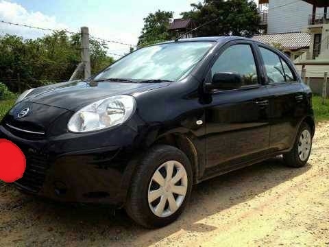 Nissan March ปี12   เกีย์ธรรมดา