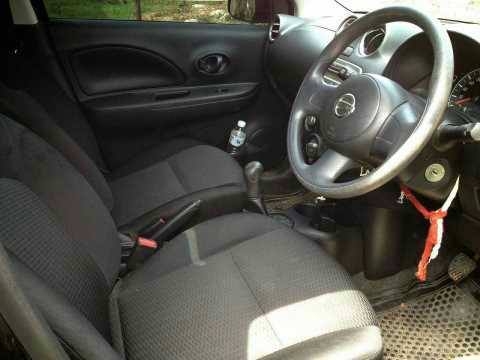 Nissan March ปี12   เกีย์ธรรมดา