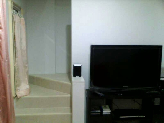 ขายทาวน์เฮ้าส์ในซอยประชาอุทิศ 90 ม.สุขสำราญ ลิฟวิ่ง