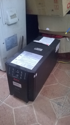 ขาย  ups มือสองขนาด 1000 VA ครับ