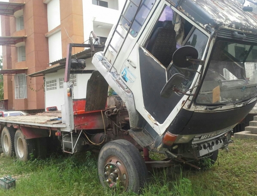 เทนเลอร์ ไอัหลง FN527MA 6D16 -195แรง 2 เพา10สปีส บรรทุกแม็กโฮ PC 200 สภาพดีใชังานตลอด เอกสารทะเบียน ม.79  (ราคา 655,000บ) รถสภาพดีใช้งานได้เลย