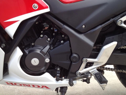 Honda Cbr 3000 สีขาว - แดง ปี 2014 สภาพสวย เดิม ๆ ราคา เบา ๆ Honda Cbr 3000 สีขาว - แดง ปี 2014 สภาพสวย เดิม ๆ ราคา เบา ๆ