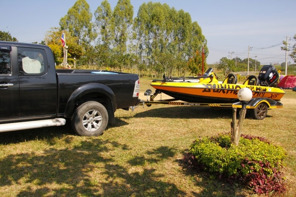 รับลากเรือ เจ็ทสกี ส่งทั่วประเทศ