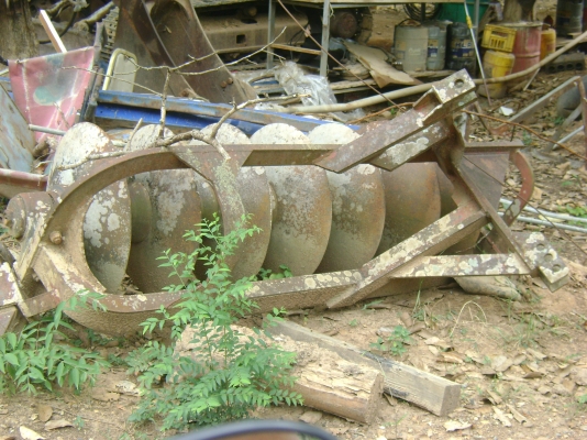 ขายรถไถแมสซี่ 185 ดันหน้า+พานเจ็ด