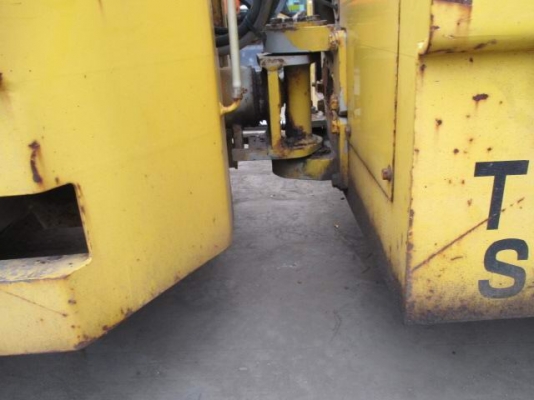 ขายด่วนรถบดหน้าเหล็กหลังยางขนาด3.5ตัน SAKAI TW350 เก่าญี่ปุ่น พร้อมใช้งาน เอกสารแจ้งจำหน่าย