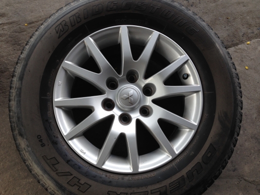 ขายแมกซ์ก้ามปู ปาเจโร่ พร้อมยาง 255/65 ขายแมกซ์ก้ามปู ปาเจโร่ พร้อมยาง 255/65