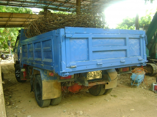 ขายดั้ม5คิว+เครน 3 ตัน