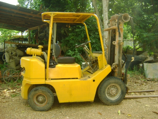 ขายโฟลด์ลิฟ3 ตัน เครื่องดีเซลอิซูซุ