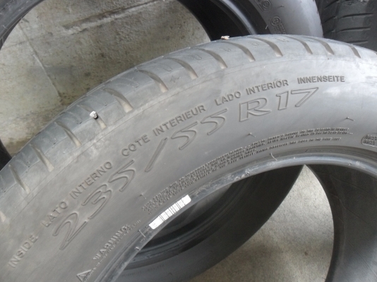 ยาง MICHELIN 235/55R17 ปี12 สวยๆ 4 เส้น ราคา 3900 บาท