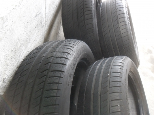 ยาง MICHELIN 235/55R17 ปี12 สวยๆ 4 เส้น ราคา 3900 บาท
