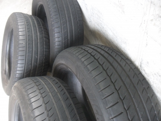 ยาง MICHELIN 235/55R17 ปี12 สวยๆ 4 เส้น ราคา 3900 บาท