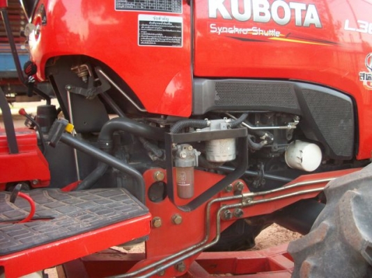 ขายรถไถ KUBOTA L3608 สภาพ 99\% ใบมีดดันหน้า พร้อมผานพรวน 5