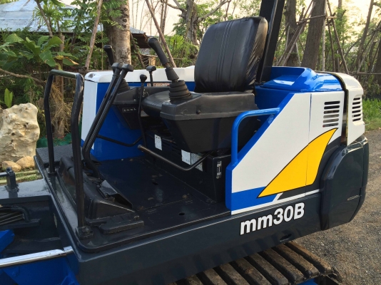 ขายรถแบคโฮ MITSUBISHI MM30B สภาพสวย มี VDO ทดลองขับให้ดู รถนำเข้าจากญี่ปุ่น ติดต่อ 086-775-7900, 086-324-1992