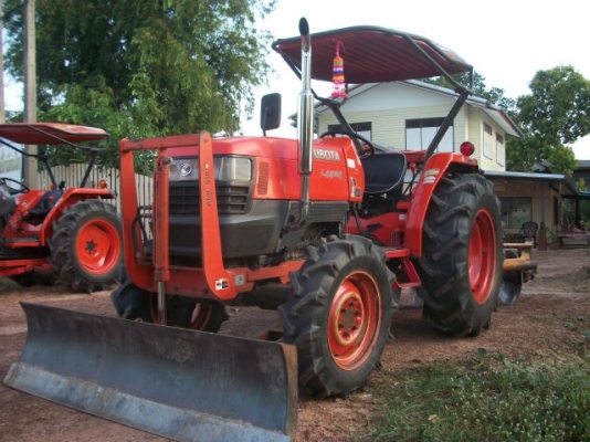ขายรถไถ KUBOTA L4508 สภาพ 90\% ใบมีดดันหน้า พร้อมผานพรวน 6