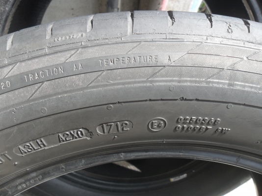 ยาง ขอบ19 สวยๆ 4 เส้น ราคา 3000 บาท