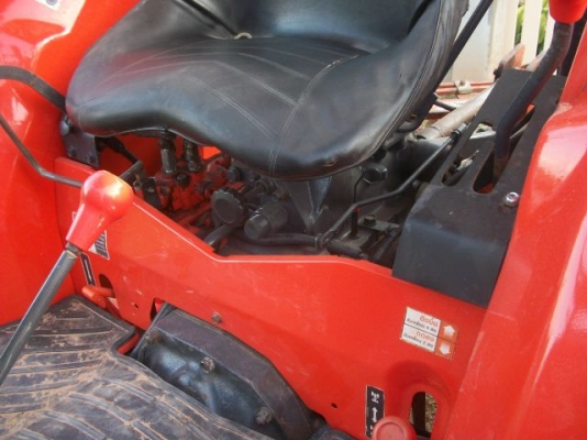 ขายรถไถ KUBOTA L4508 DI สภาพ 90\% ใบมีดดันหน้า พร้อมผานพรวน 5