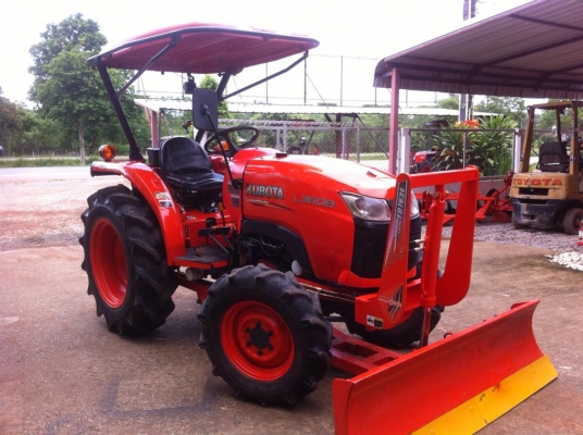 ขายรถไถ Kubota L3608(4WD) พร้อมใบมีดและผานพรวนช้าง รถพร้อมใช้งาน ขายรถไถ Kubota L3608(4WD) พร้อมใบมีดและผานพรวนช้าง รถพร้อมใช้งาน