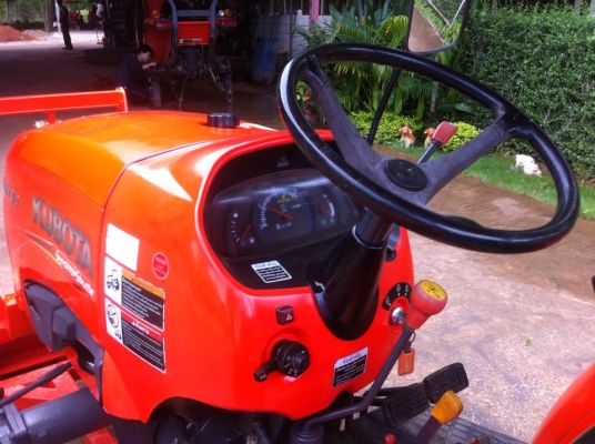 ขายรถไถ Kubota L3608(4WD) พร้อมใบมีดและผานพรวนช้าง รถพร้อมใช้งาน