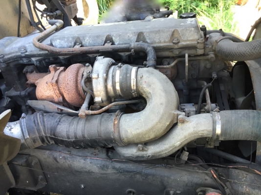 รถฮีโน่ 10 ล้อ FL1J  ตู้เย็น  260  แรงม้า ปี 43.    สนใจติดต่อ  081 - 6079515