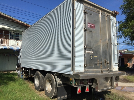 รถฮีโน่ 10 ล้อ FL1J  ตู้เย็น  260  แรงม้า ปี 43.    สนใจติดต่อ  081 - 6079515