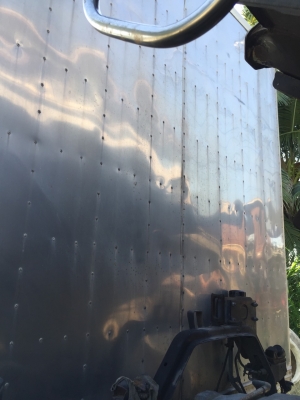 รถฮีโน่ 10 ล้อ FL1J  ตู้เย็น  260  แรงม้า ปี 43.    สนใจติดต่อ  081 - 6079515