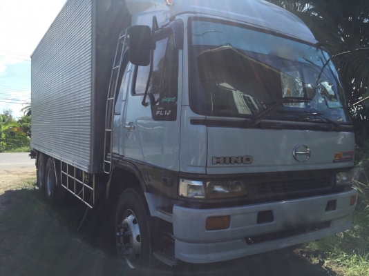 รถฮีโน่ 10 ล้อ FL1J  ตู้เย็น  260  แรงม้า ปี 43.    สนใจติดต่อ  081 - 6079515