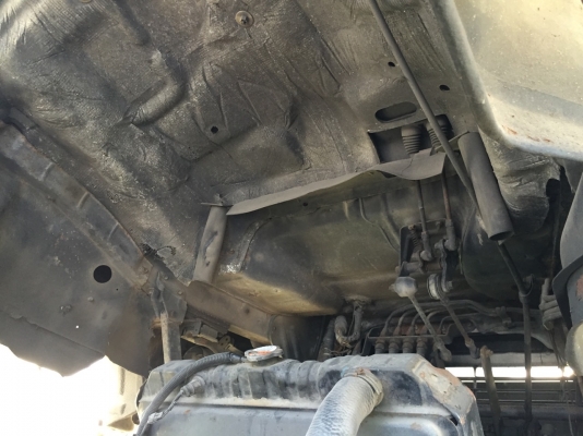 รถฮีโน่ 10 ล้อ FL1J  ตู้เย็น  260  แรงม้า ปี 43.    สนใจติดต่อ  081 - 6079515