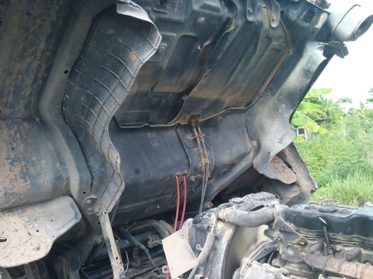 รถอีซูซุ 6 ล้อดั๊ม NPR 115  แรงม้า. ปี 39   สนใจติดต่อ  081 - 6079515